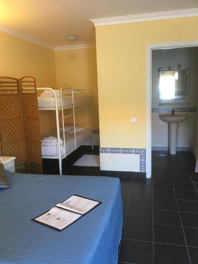 Family Room (5 Adults),1020129730:JPEG