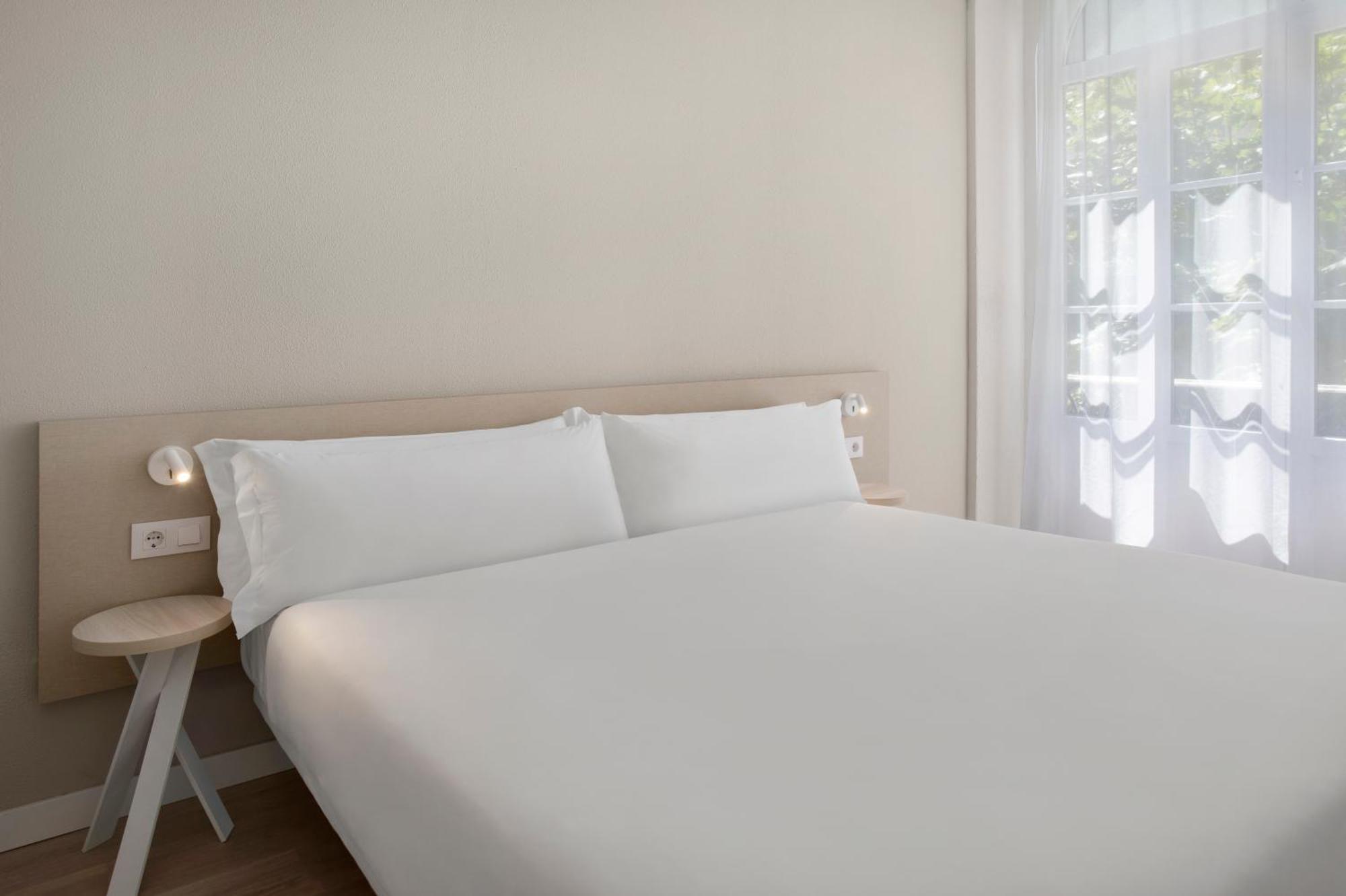 Standard Double Room,1600562601:JPEG