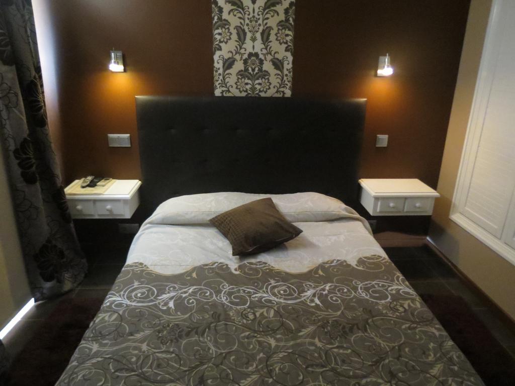 Double or Twin Room,642015828:JPEG